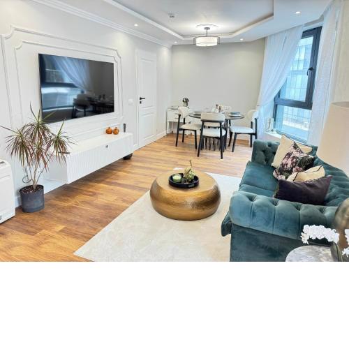Anabel Home