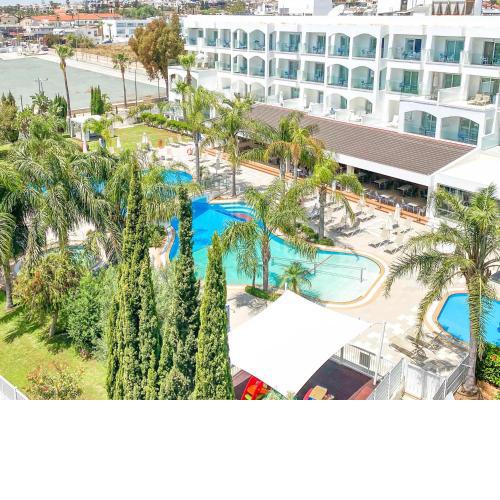 Anesis Hotel