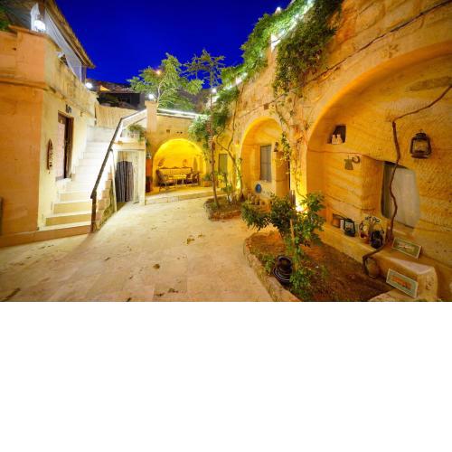 Antik Cave House