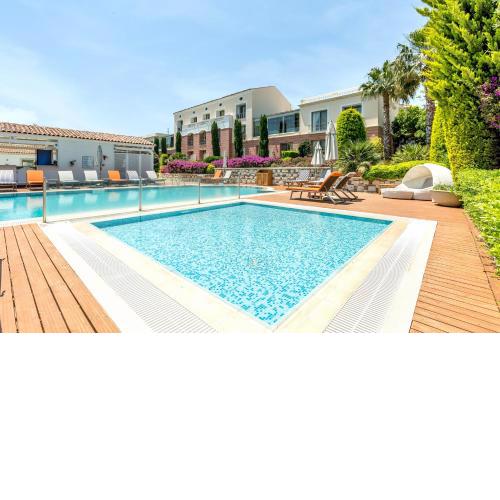 Antmare Hotel