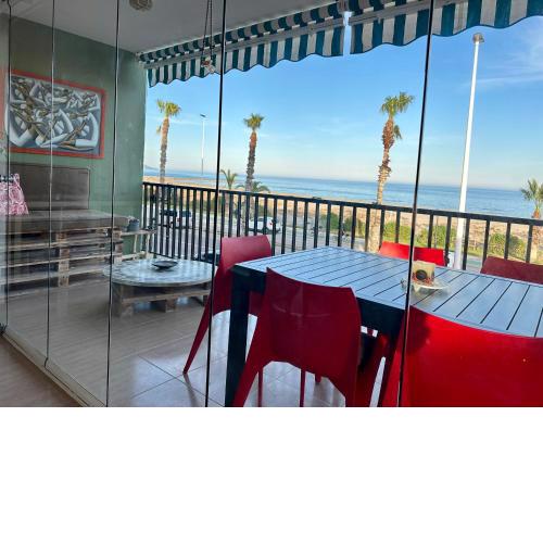 Apartamento frente al Mar