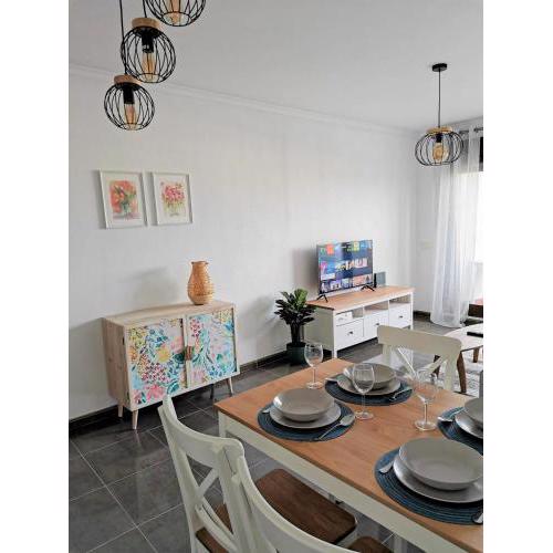 Apartamento VeraTespera - Cerca de la Playa con WiFi, Piscina y Ocio Familiar