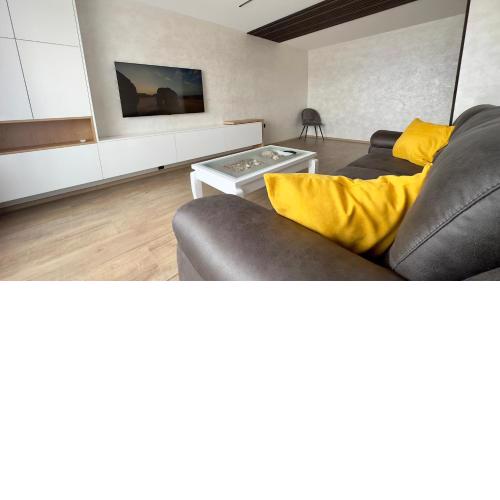 Apartment 122