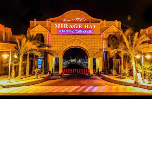 Apartment 2 bedroom and 2 Bathroom pool view at mirage bay