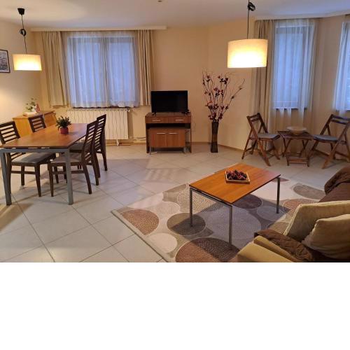 Apartment 322, Villa Park