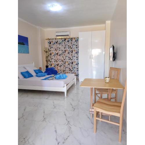 Apartment BlueHouse near the sea RedSeaLine