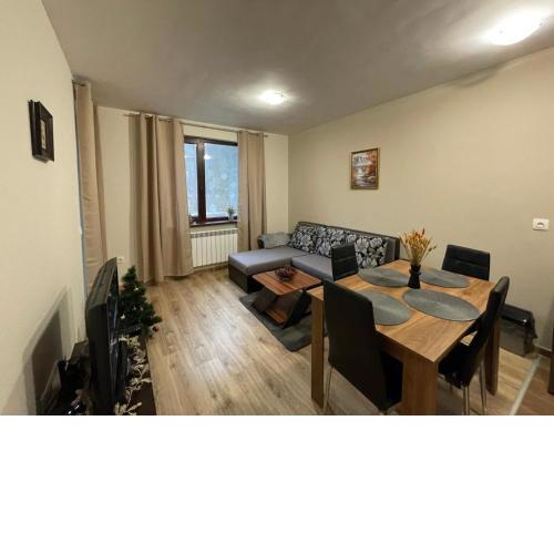 Apartment E23 Borovets Gardens