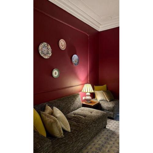 apartment in downtown Champollion street