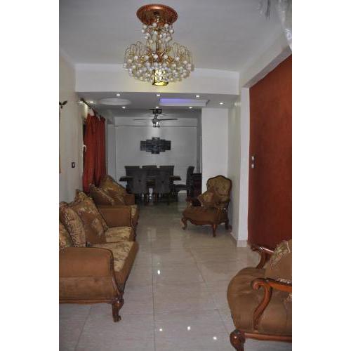 Apartment in front of Luxor temple
