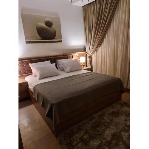 Apartment in new Cairo Lake view compound