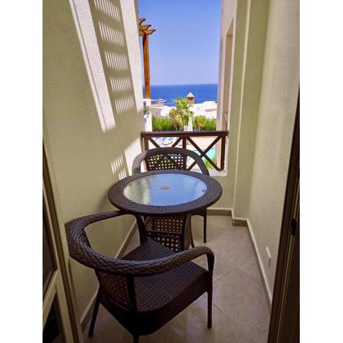 Apartment in Sharks bay oasis 2 bedroom Private free beach