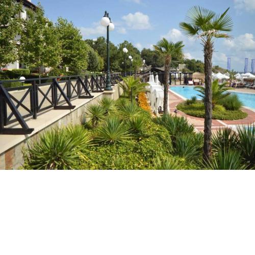 Apartment in the picturesque Oasis Resort & Spa