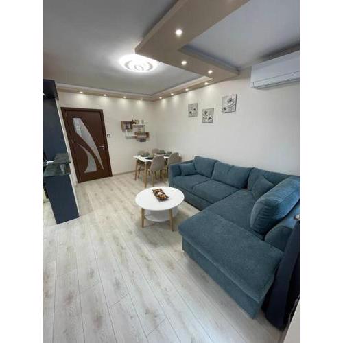 Apartment Iztochen blvd, free parking