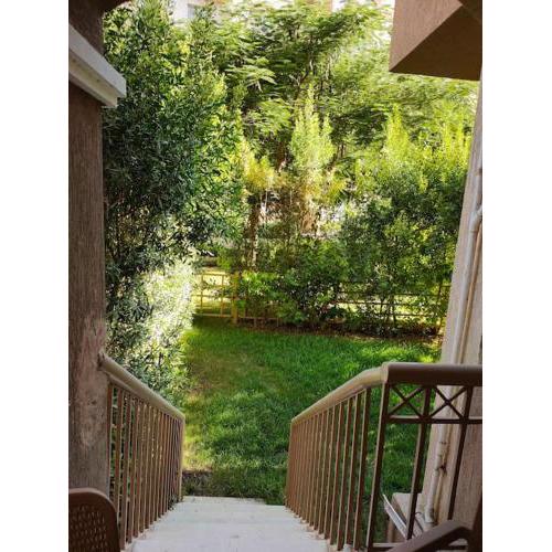 Apartment-privat garden-Madinaty-for rent
