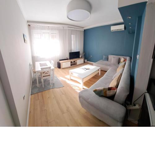 Apartment Sofia top center