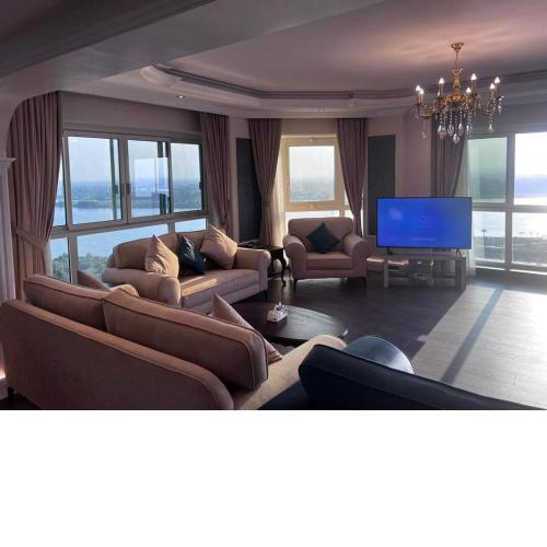 Apartment with a Nile View, Cairo, Maadi شقة مطلة على النيل مباشره