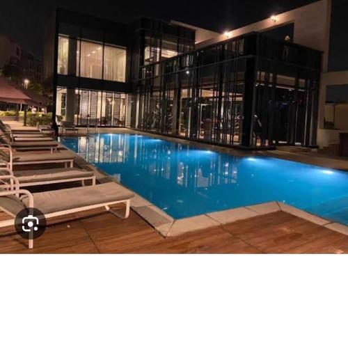 Apartment With Garden In Cairo Festival City