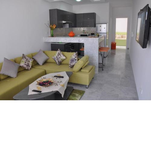 Apartment zone touristique 80 m beach free wifi