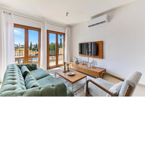 Aphrodite Hills Pool view 2 bed flat BF12