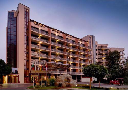 Apollo Spa Resort - Ultra All-Inclusive, Pools & Free Beach, individual AC in every room