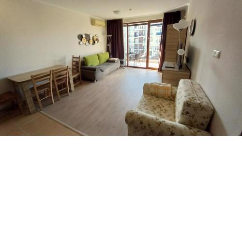 Apolon-7 Sea Breeze Apartment