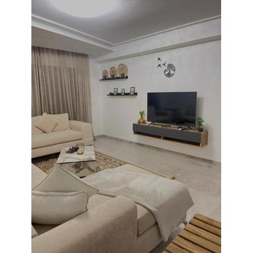 Appartement Spacieux Haut Standing avec suite parentale- Ain Zaghouen