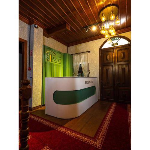 Araz White House