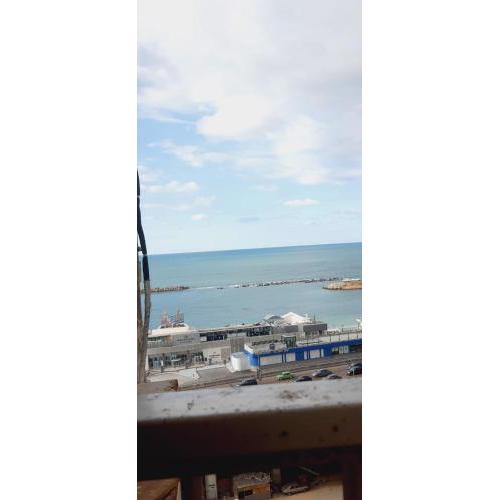 ARENA apartment sea view hi Lox