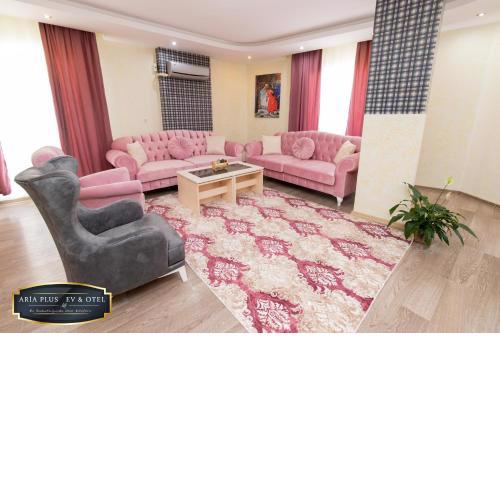 aria plus ev-otel