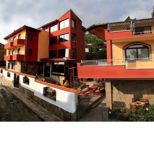Armira Family Hotel