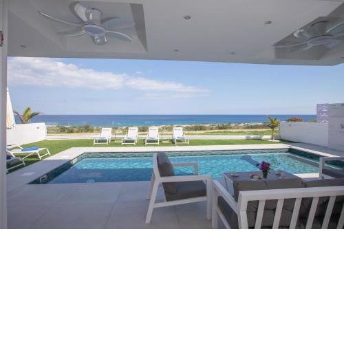Artizan Seafront Villa 5