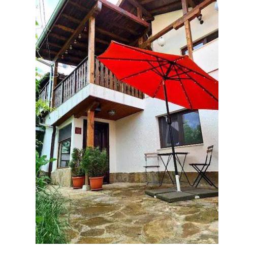 Arts Guest House -Beautiful villa for 6 persons