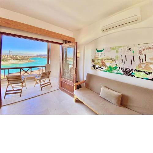 Artsy 1 BR Apt/ Free Pool & Lagoon Access @ElGouna