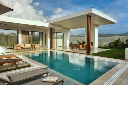 Ashta Suites / Minimal Suite