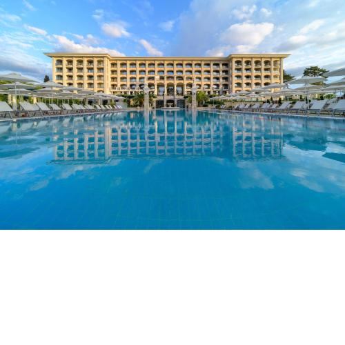 Astor Garden Hotel