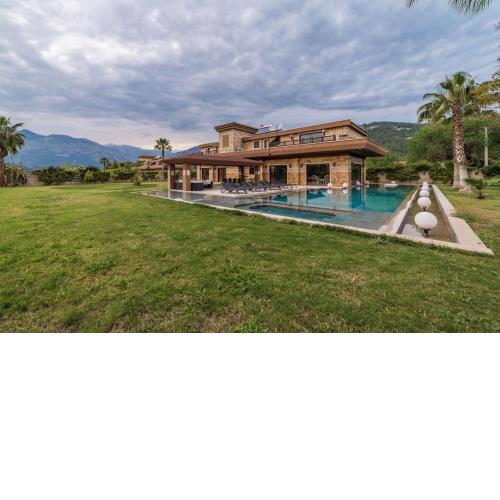 Aura Villas #1
