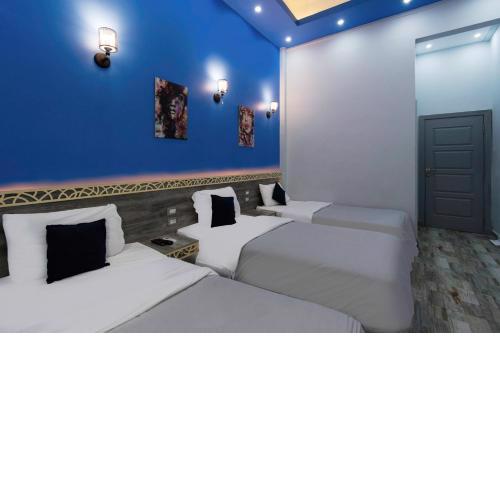 Australian Deluxe Hostel