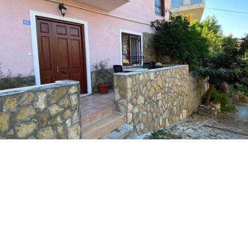 Authentic Flat on the Castle Road with a View