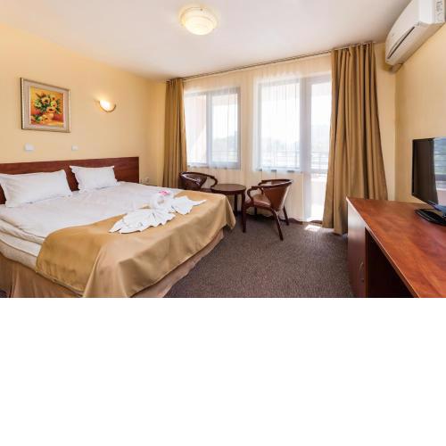 Avenue Hotel