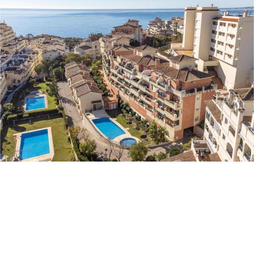 Awesome Apartment In Benalmádena With Kitchen