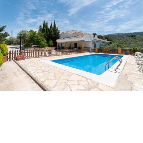 Awesome Home In Montefrio