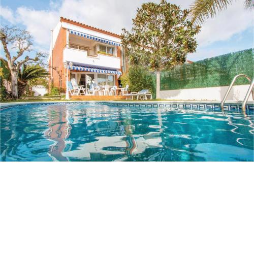 Awesome Home In Santa Susanna With Wifi