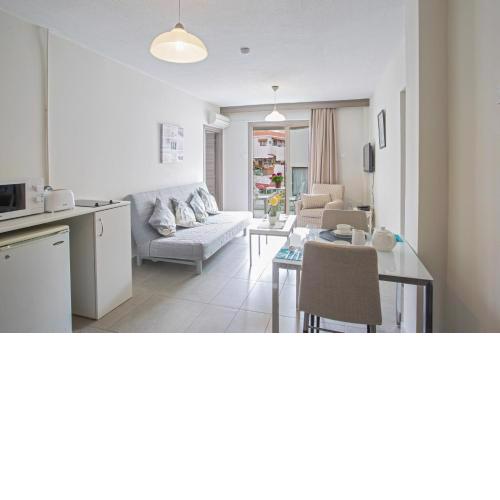 Ayia Napa Holiday Apartment So3
