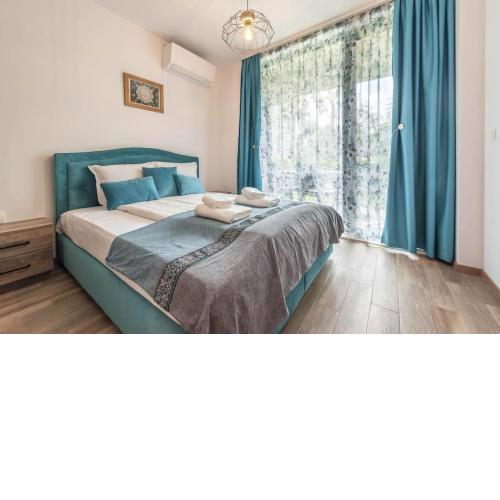 Azur Deluxe Apartment
