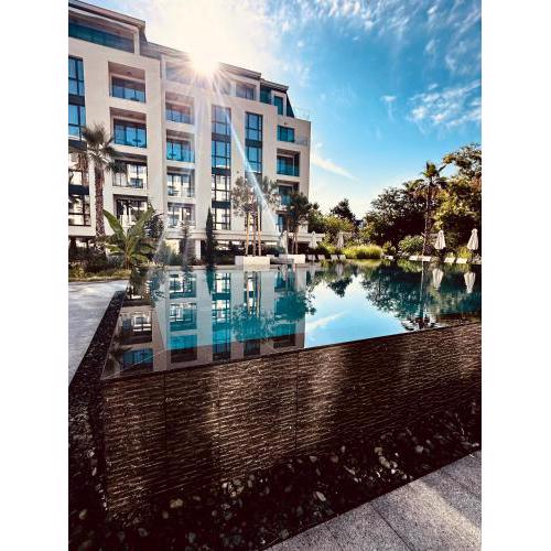 Azur Premium Resort