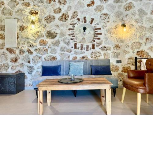 Bademlique Stone Rooms