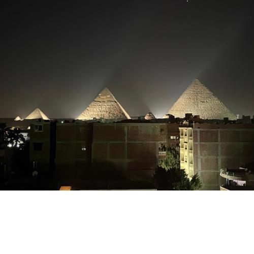 Badr pyramids inn