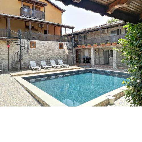 Bali Petrich