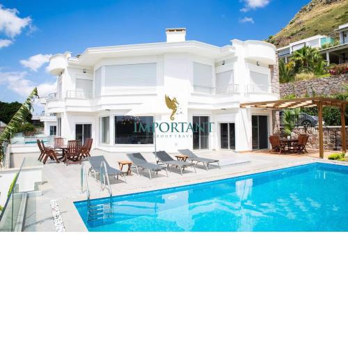 BD4123 Five Bedroomed Villa with Pool and Sea View