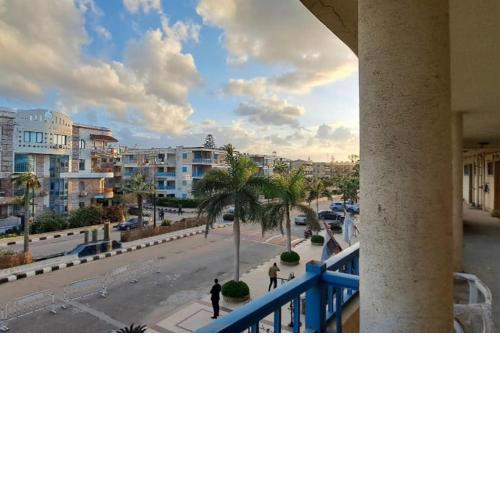 Beach front 2 bedroom flat Married people only